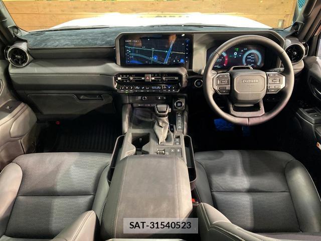 Toyota Land Cruiser 250 2025-01 8003892-1