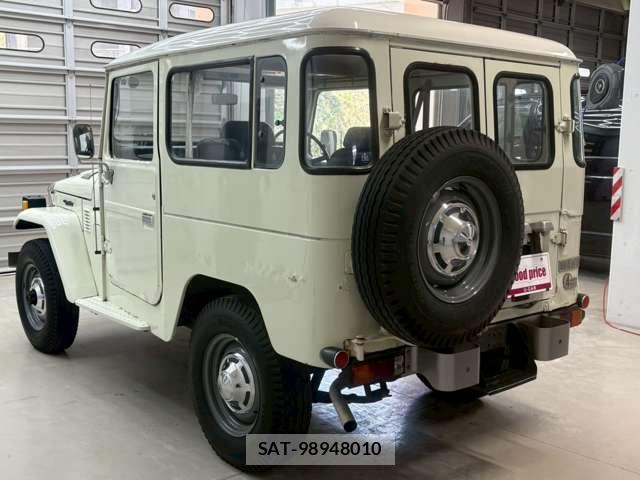 Toyota LAND CRUISER 1980-04 8011213-1