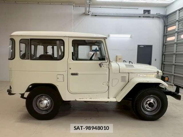 Toyota LAND CRUISER 1980-04 8011213-10