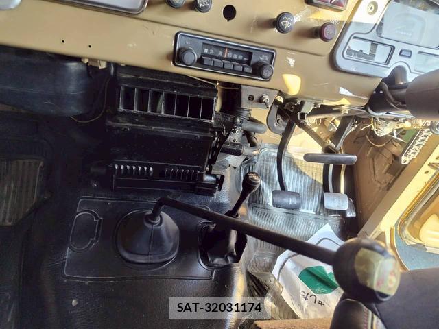 Toyota LAND CRUISER 1981 8011275-12