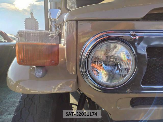Toyota LAND CRUISER 1981 8011275-19