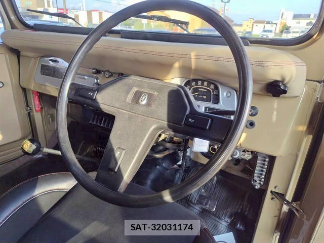 Toyota LAND CRUISER 1981 8011275-2