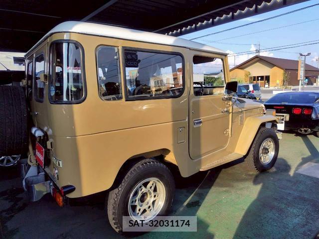 Toyota LAND CRUISER 1981 8011275-8