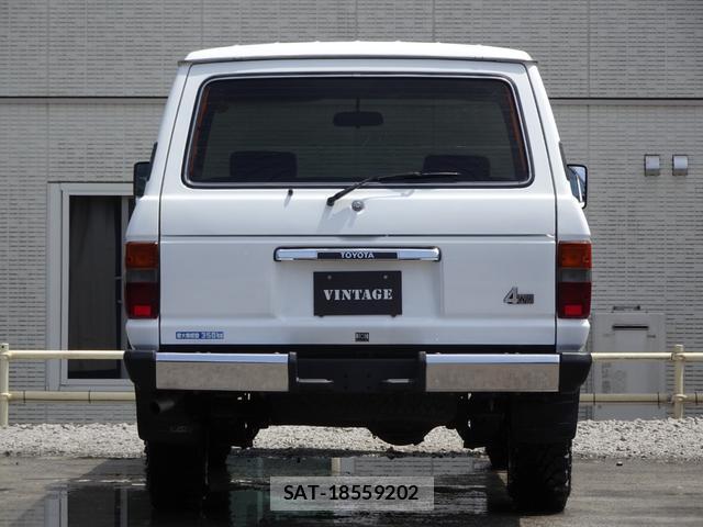 Toyota LAND CRUISER 1984-11 8012511-9