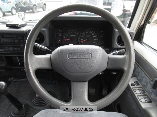 Toyota Land Cruiser 70 1999-10 8006808-17