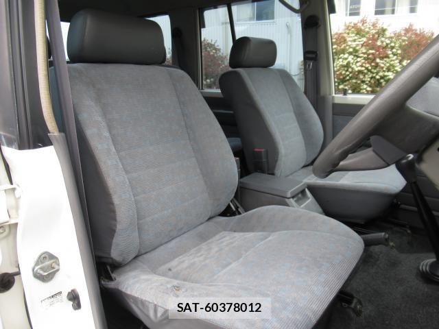 Toyota Land Cruiser 70 1999-10 8006808-4