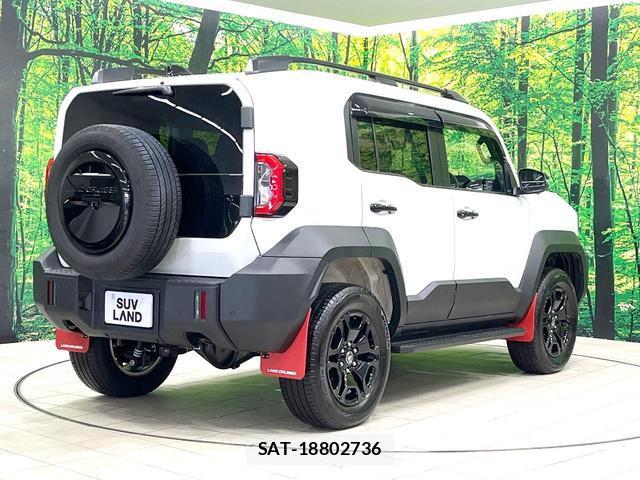 Toyota Land Cruiser FJ 2026-06 8004891-16