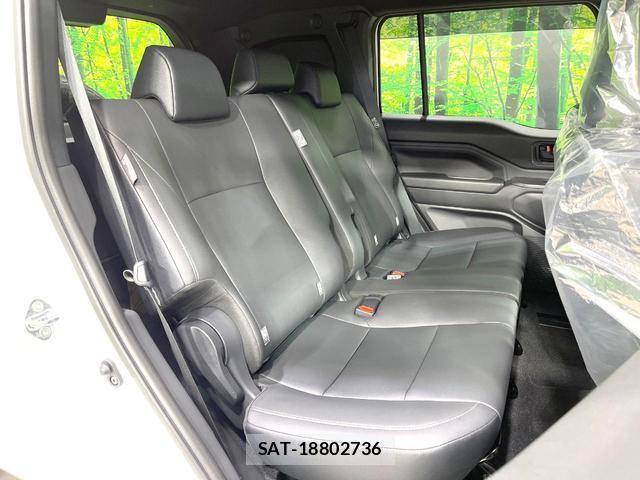 Toyota Land Cruiser FJ 2026-06 8004891-8