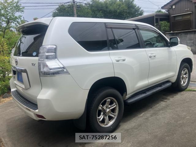 Toyota LAND CRUISER PRADO 2012-04 8006128-13