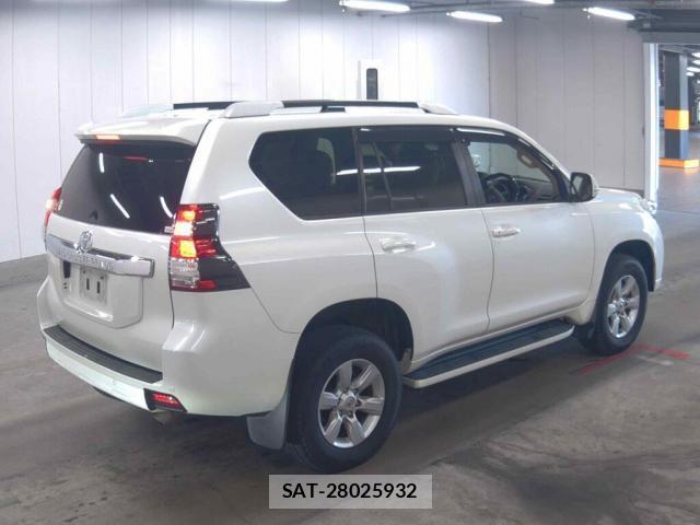 Toyota LAND CRUISER PRADO 2014-11 8009287-4