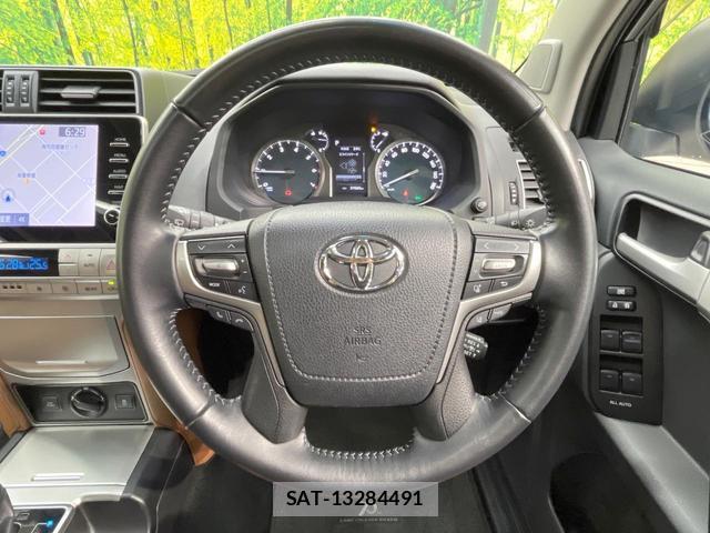 Toyota LAND CRUISER PRADO 2022-04 8011109-11