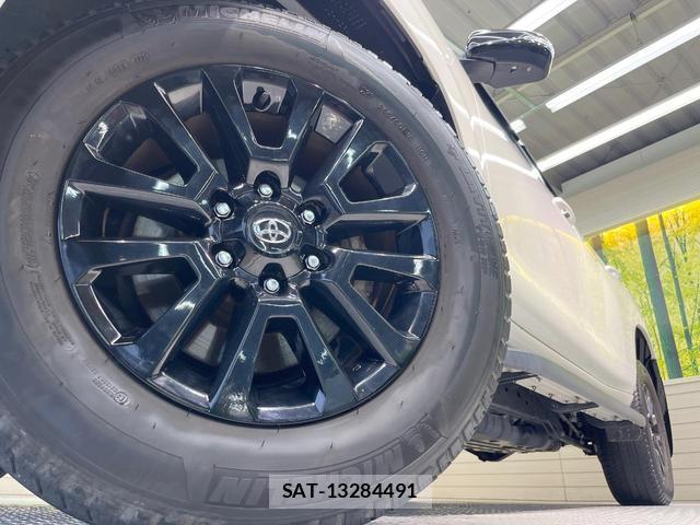 Toyota LAND CRUISER PRADO 2022-04 8011109-13