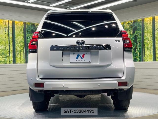 Toyota LAND CRUISER PRADO 2022-04 8011109-15