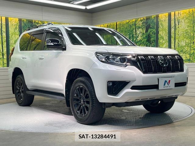 Toyota LAND CRUISER PRADO 2022-04 8011109-16