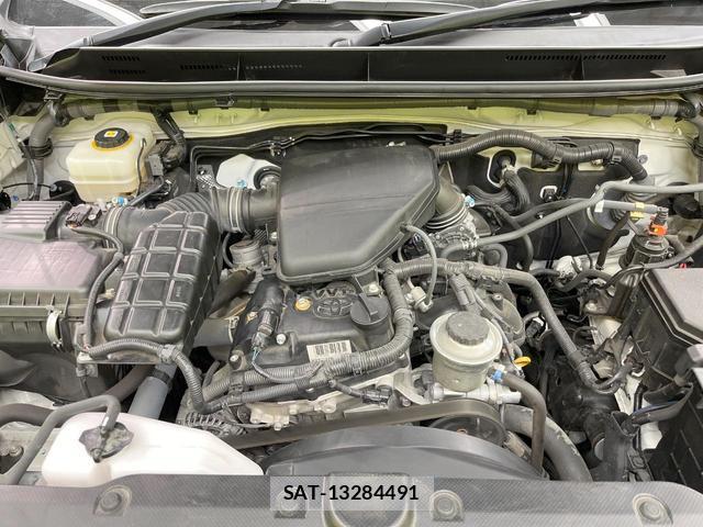 Toyota LAND CRUISER PRADO 2022-04 8011109-17