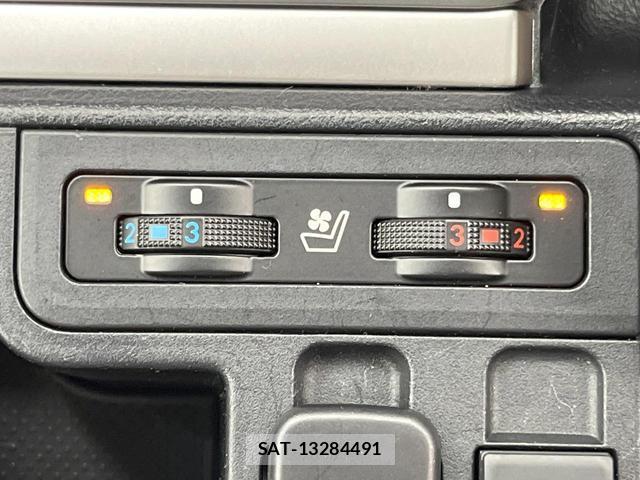 Toyota LAND CRUISER PRADO 2022-04 8011109-5