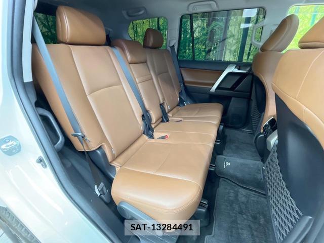 Toyota LAND CRUISER PRADO 2022-04 8011109-8