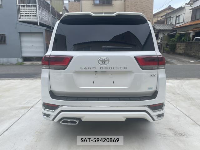 Toyota LAND CRUISER 2024-05 8004477-11