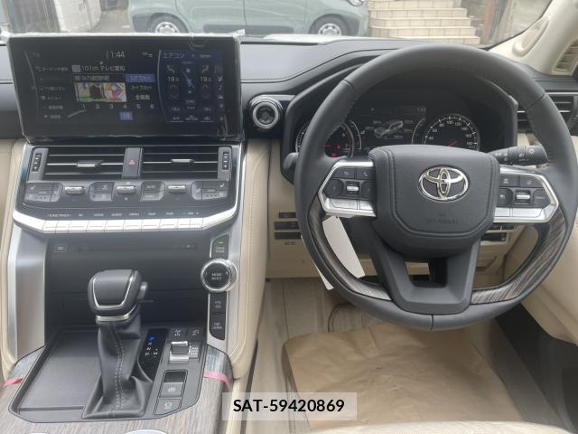 Toyota LAND CRUISER 2024-05 8004477-15