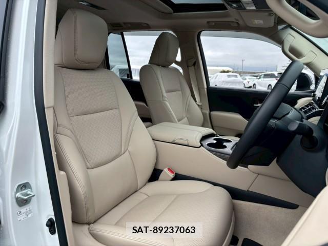 Toyota LAND CRUISER 2024-09 8007522-1