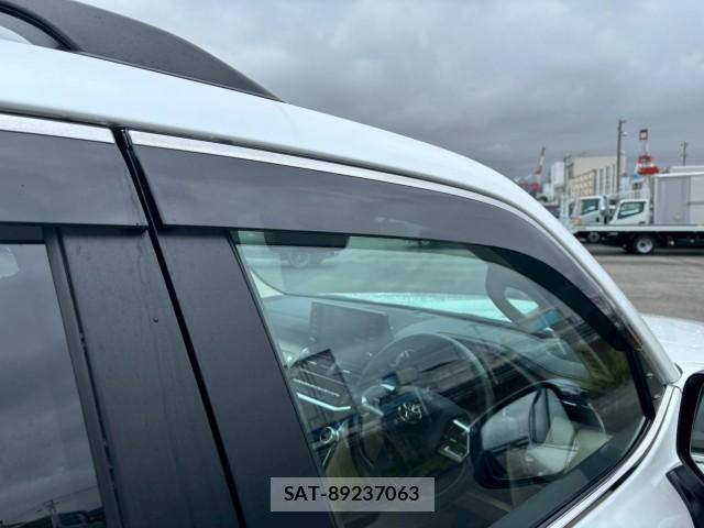 Toyota LAND CRUISER 2024-09 8007522-3
