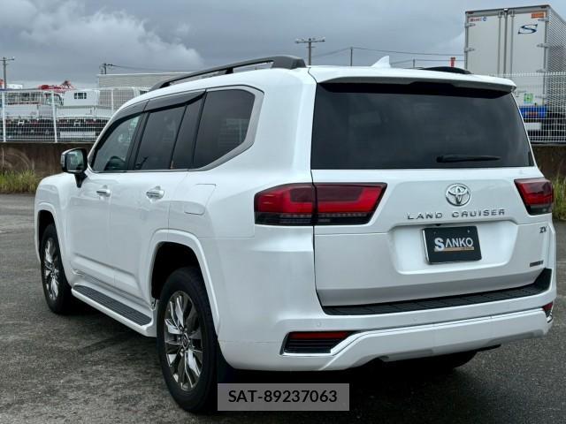 Toyota LAND CRUISER 2024-09 8007522-7