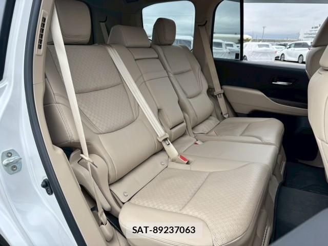 Toyota LAND CRUISER 2024-09 8007522-9