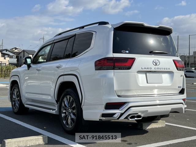 Toyota LAND CRUISER 2023-08 8009411-3