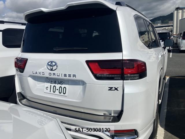 Toyota LAND CRUISER 2025-07 8009790-3