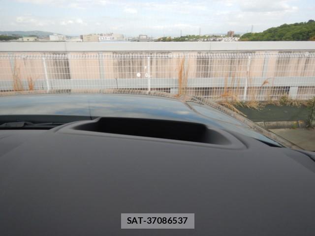 Land Rover RANGE ROVER 2021-04 8005928-15