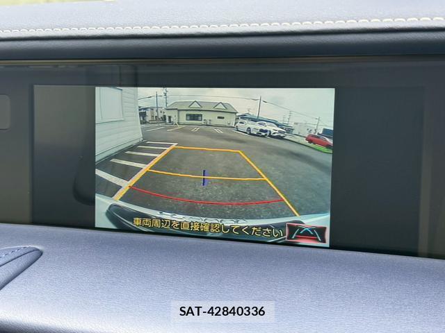 Lexus LC 2017-09 8007619-10