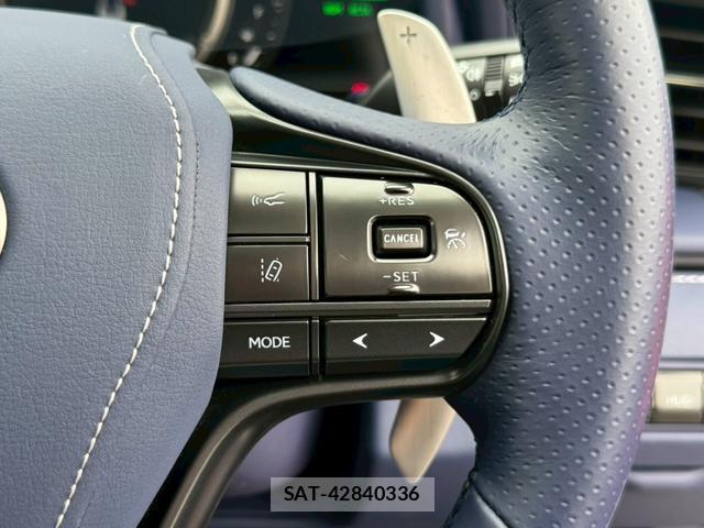 Lexus LC 2017-09 8007619-13