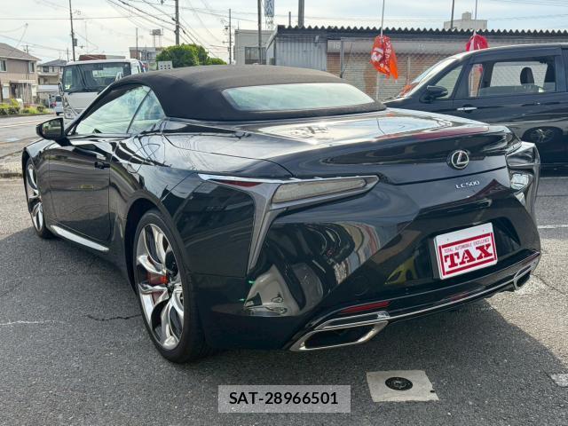 Lexus LC 2023-02 8010821-10
