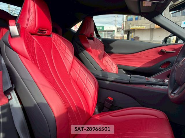 Lexus LC 2023-02 8010821-6
