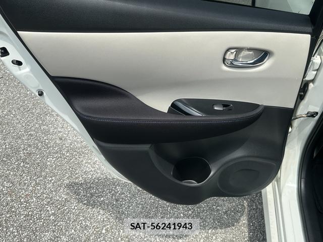 Nissan LEAF 2018-05 8006848-12