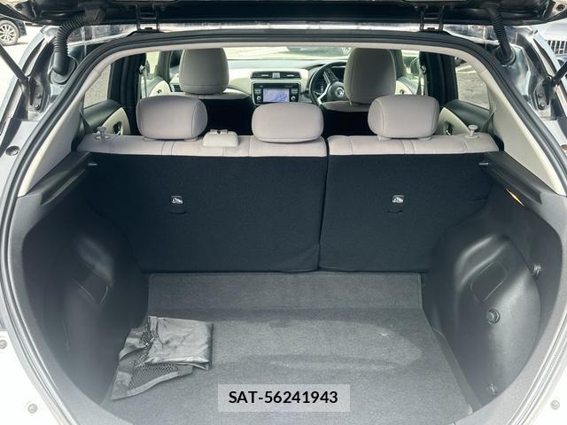 Nissan LEAF 2018-05 8006848-14