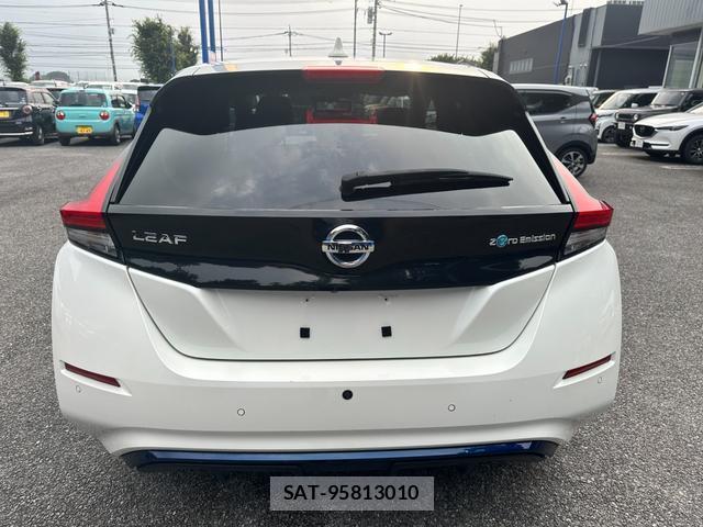 Nissan LEAF 2021-02 8006853-5
