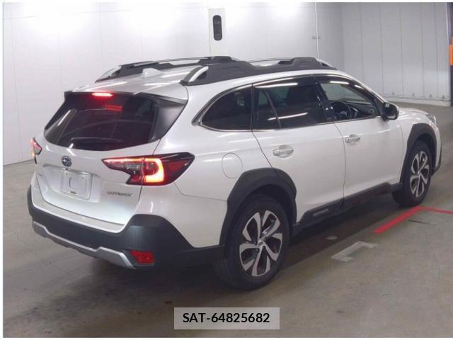 Subaru OUTBACK 2023-01 8003355-1
