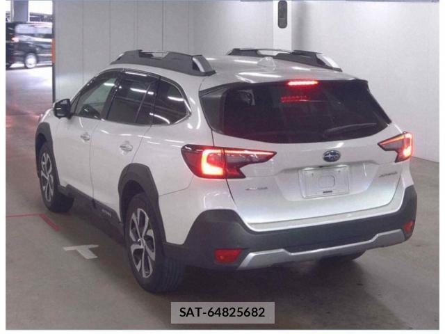 Subaru OUTBACK 2023-01 8003355-4