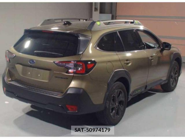 Subaru OUTBACK 2023-04 8008130-1