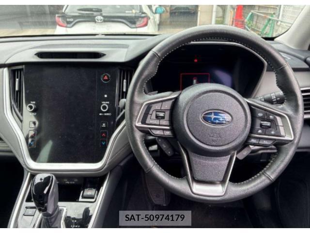 Subaru OUTBACK 2023-04 8008130-2
