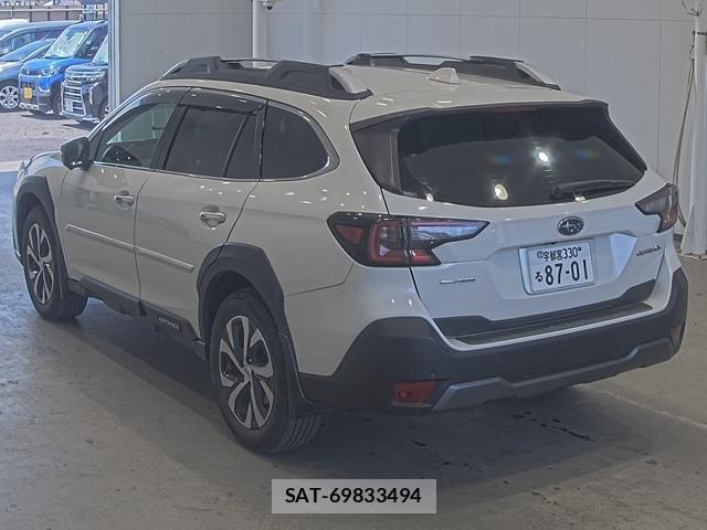Subaru OUTBACK 2023-05 8009150-1