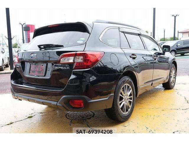 Subaru OUTBACK 2017-02 8010396-1