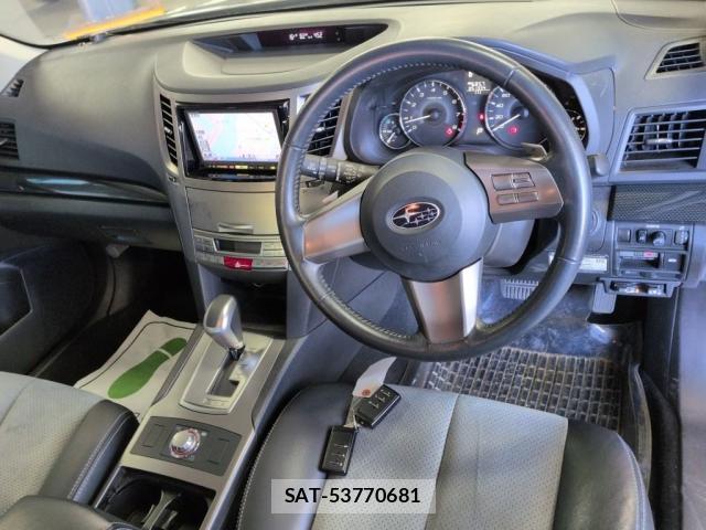 Subaru OUTBACK 2011-03 8010467-2