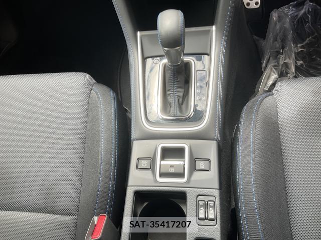 Subaru LEVORG 2018-03 8011976-13