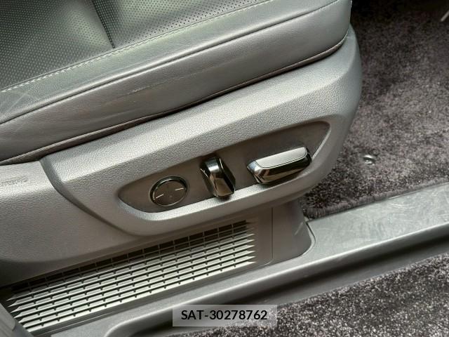 Lexus LM 2024-09 8003247-19