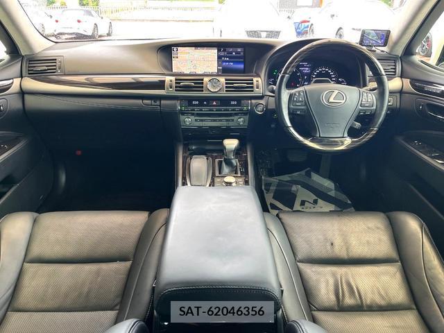 Lexus LS 2015-01 8005098-1