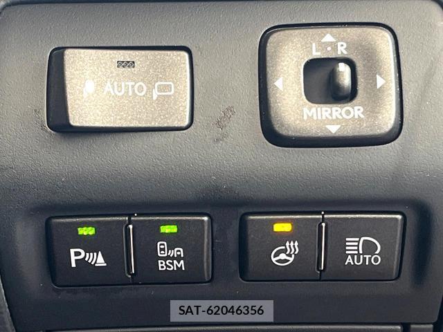 Lexus LS 2015-01 8005098-2