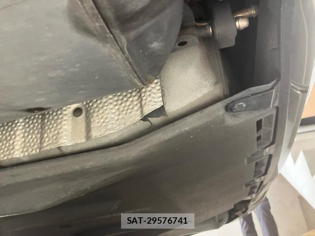 Lexus LS 2015-05 8005547-17