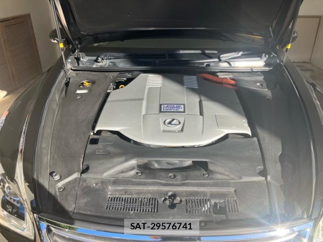 Lexus LS 2015-05 8005547-6